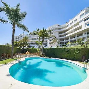https://superbe-appartement-avec-jaccuzi.1costadelsol.com